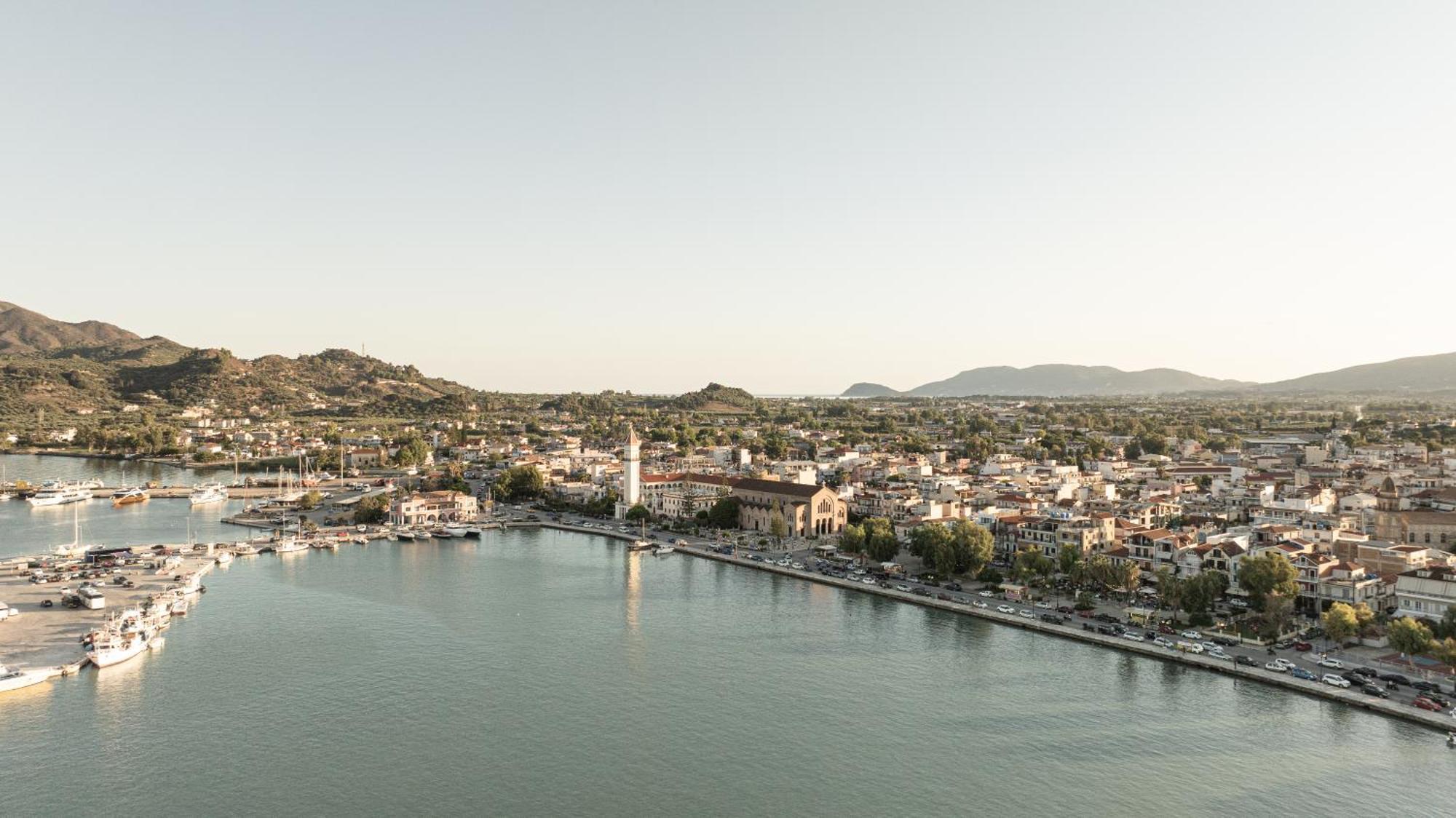 Sunny Central Studio Zakynthos Town Exterior photo